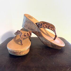 SO Tan Cheetah Sandal 2.5" Wedges Size 9